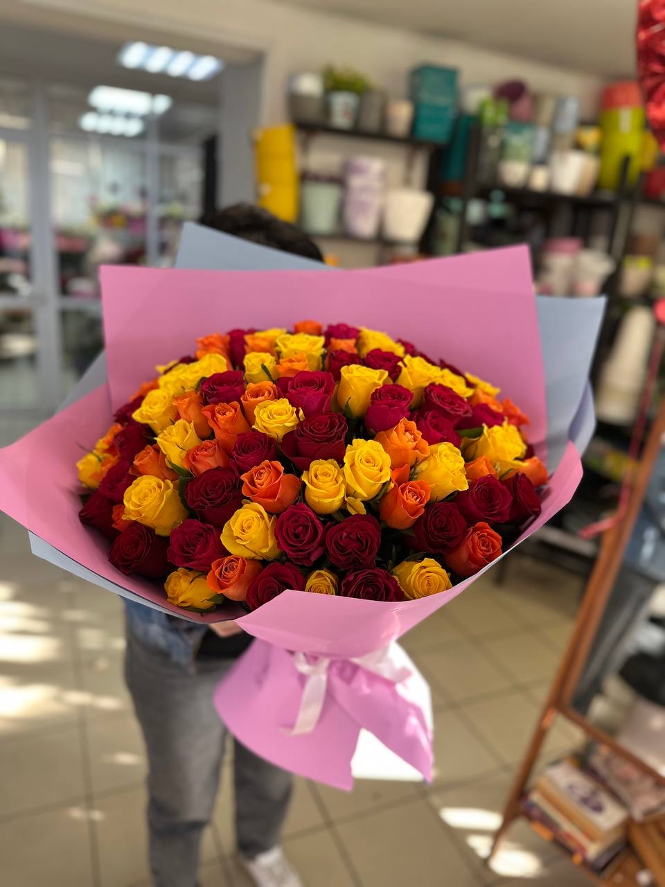 Букет из 101 кенийской розы 50 см Букет из 101 кенийской розы 50 см