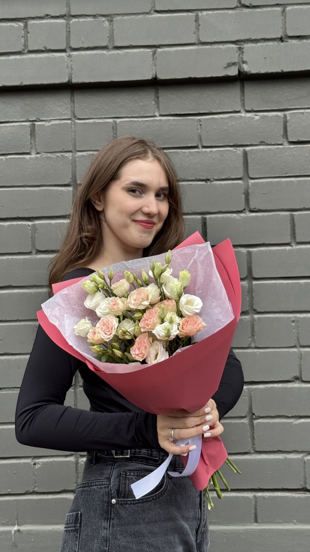 Букет из роз и эустом Букет из роз и эустом