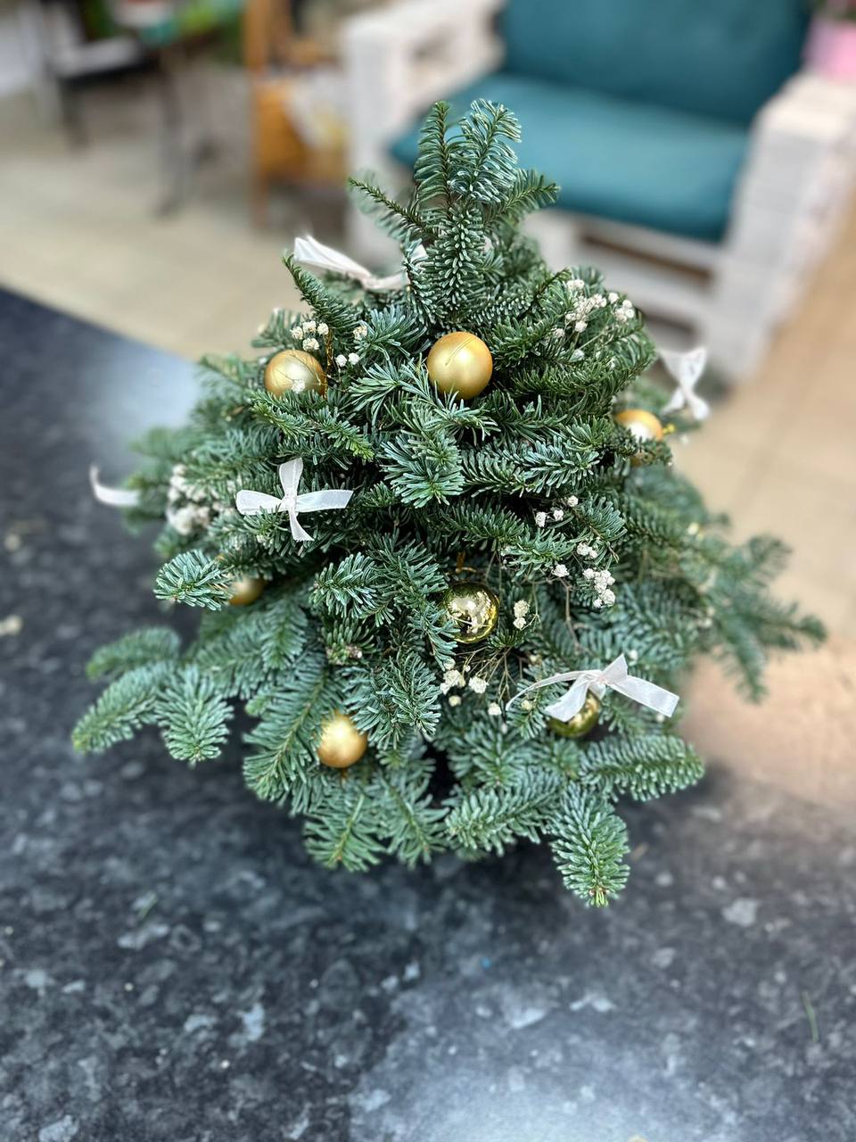 Новогодняя елка с игрушками Новогодняя елка с игрушками