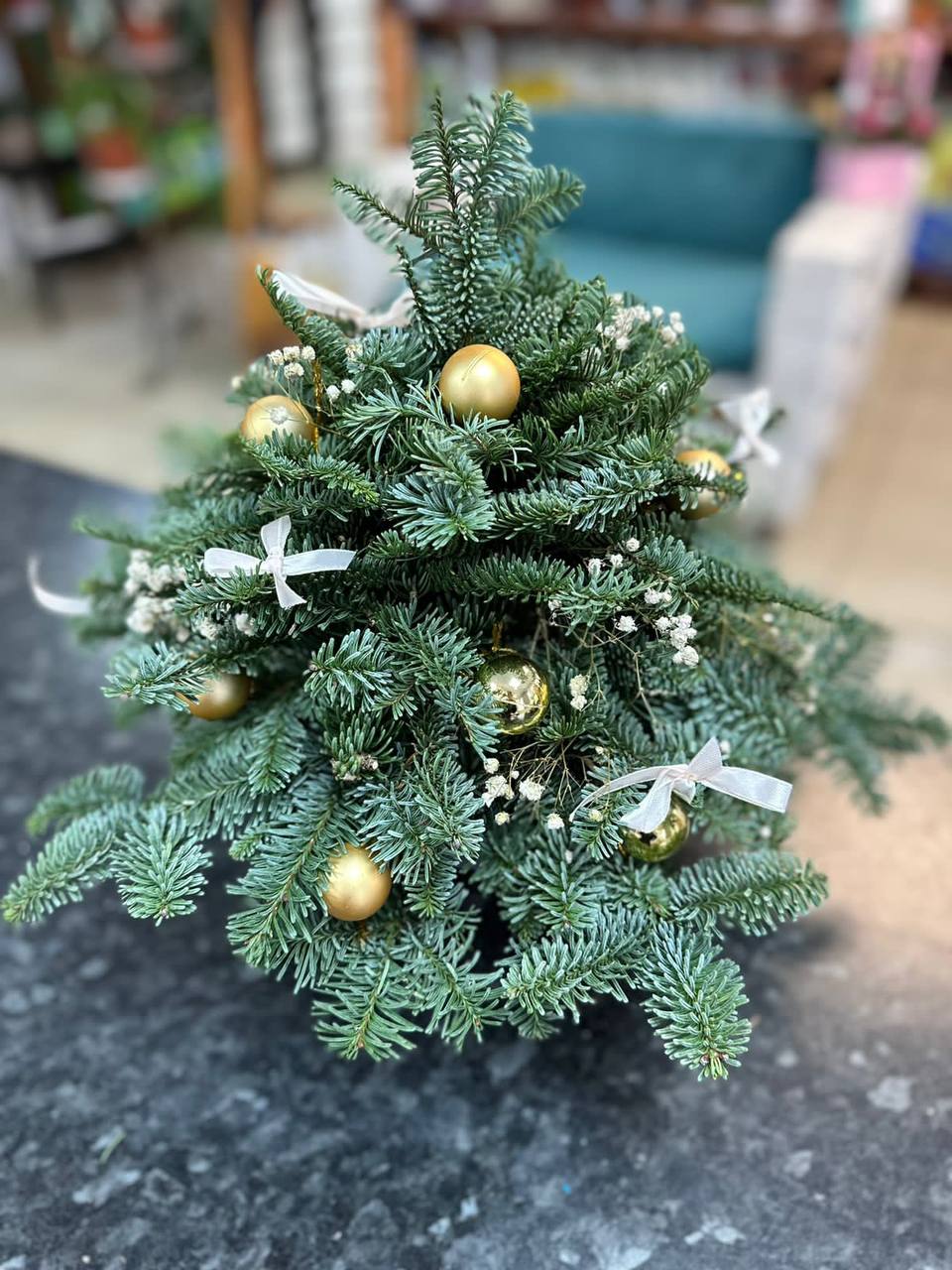 Новогодняя елка с игрушками Новогодняя елка с игрушками